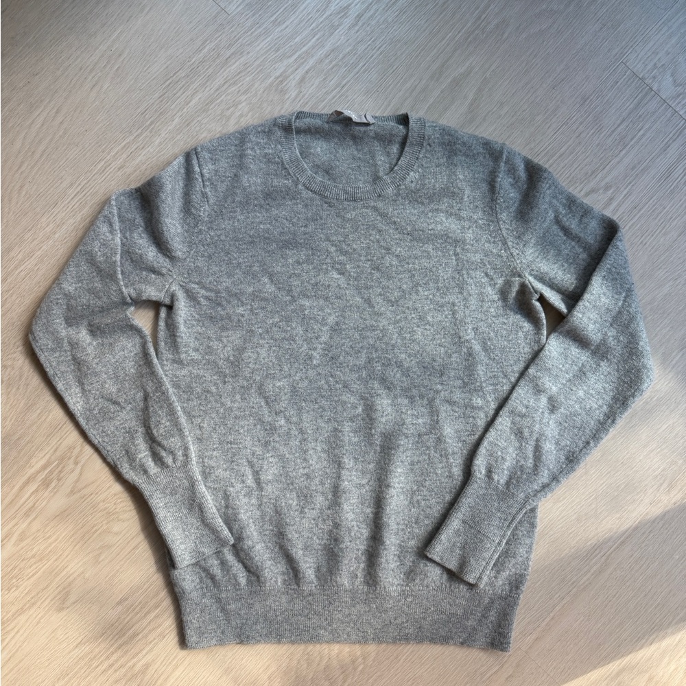 Everlane gray cashmere crew neck sweater